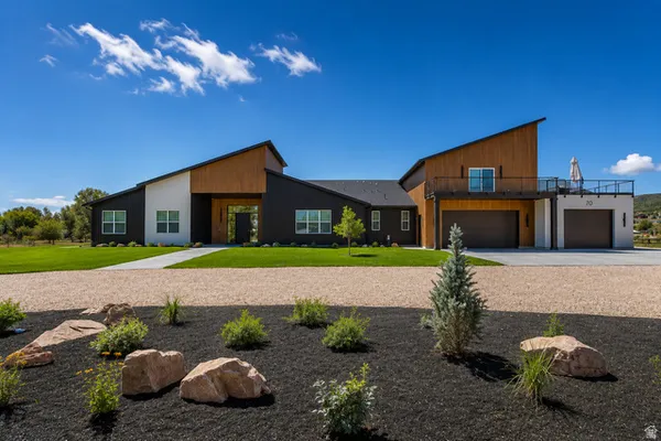 $454,000 | 70 West 350 South, Garden City, UT 84028