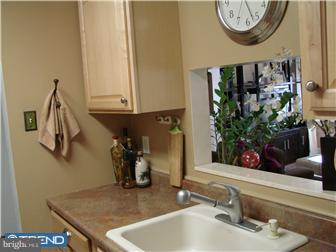 1619 Spruce Street, Unit 2 Philadelphia, PA 19103 - Photo 5 of 10