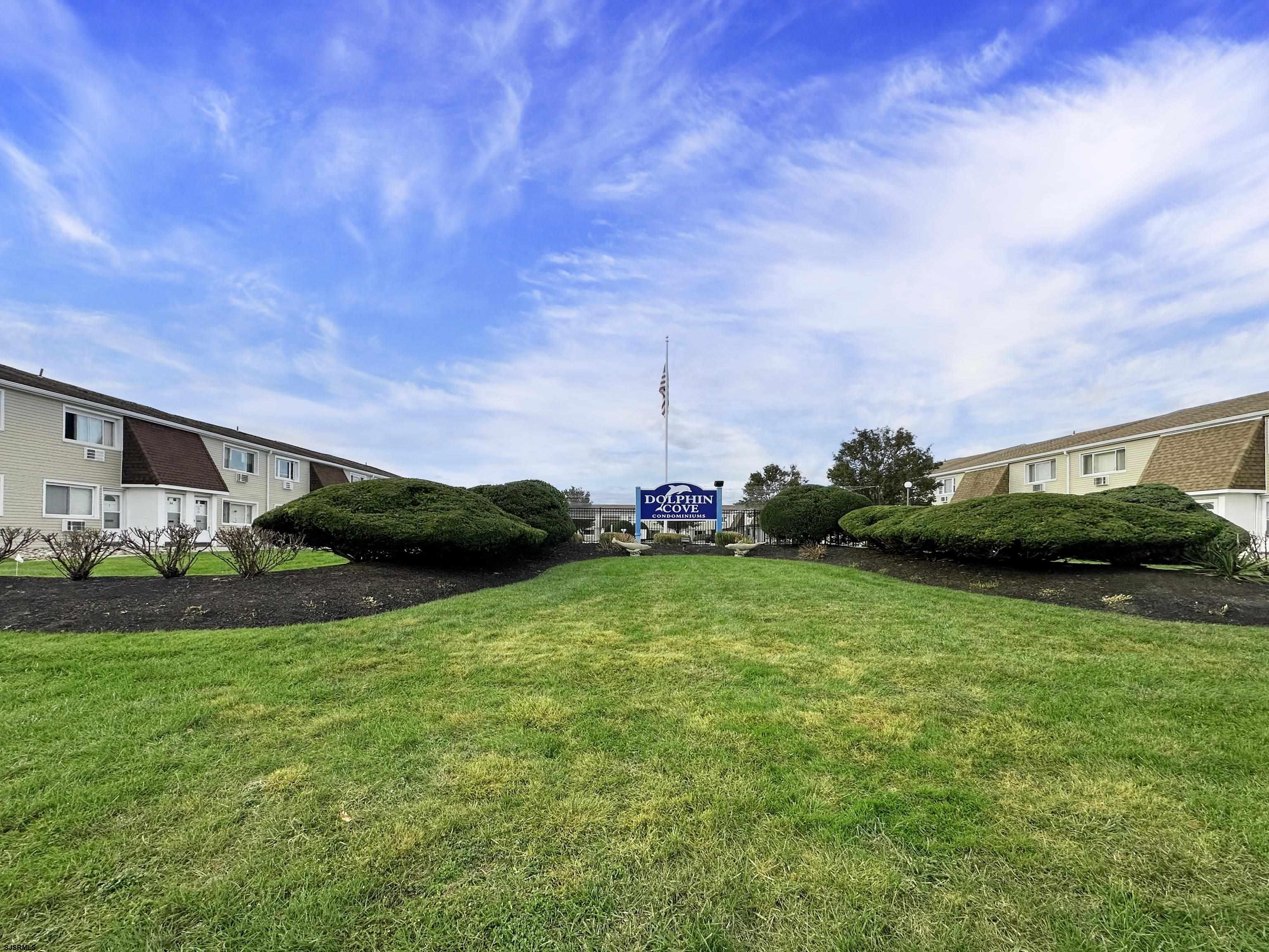 4901 Harbor Beach Boulevard, Unit P8 Brigantine, NJ 08203 - Photo 35 of 39 a view of a garden and basketball court