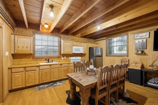 $1,400,000 | 40570 Wildlife Run, Hempstead, TX 77445