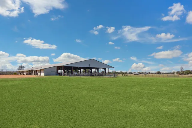 $1,400,000 | 40570 Wildlife Run, Hempstead, TX 77445