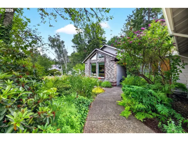 $1,050,000 | 4509 East Blue Heron Court, Newberg, OR 97132