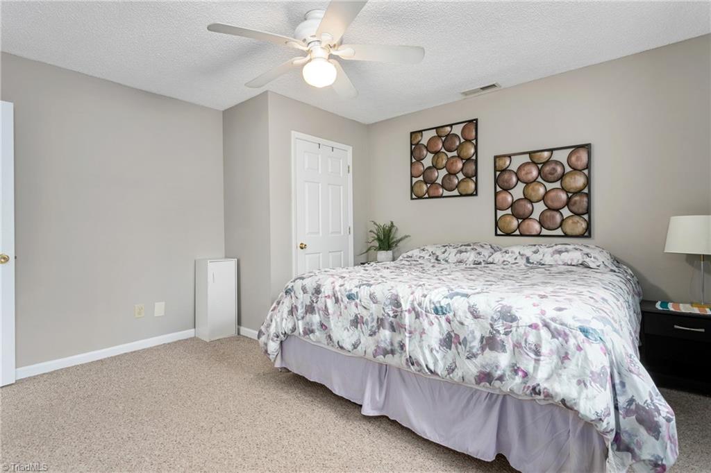 4306 Edgemore Road Greensboro, NC 27455 - Photo 14 of 26 Gallery Image 14