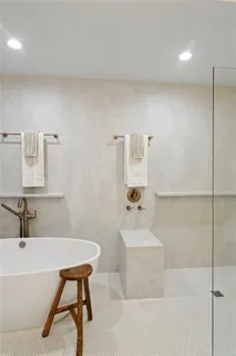 $2,000,000 | 840 Tchoupitoulas Street, Unit 312, New Orleans, LA 70130