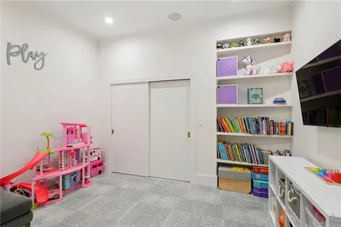 $2,000,000 | 840 Tchoupitoulas Street, Unit 312, New Orleans, LA 70130