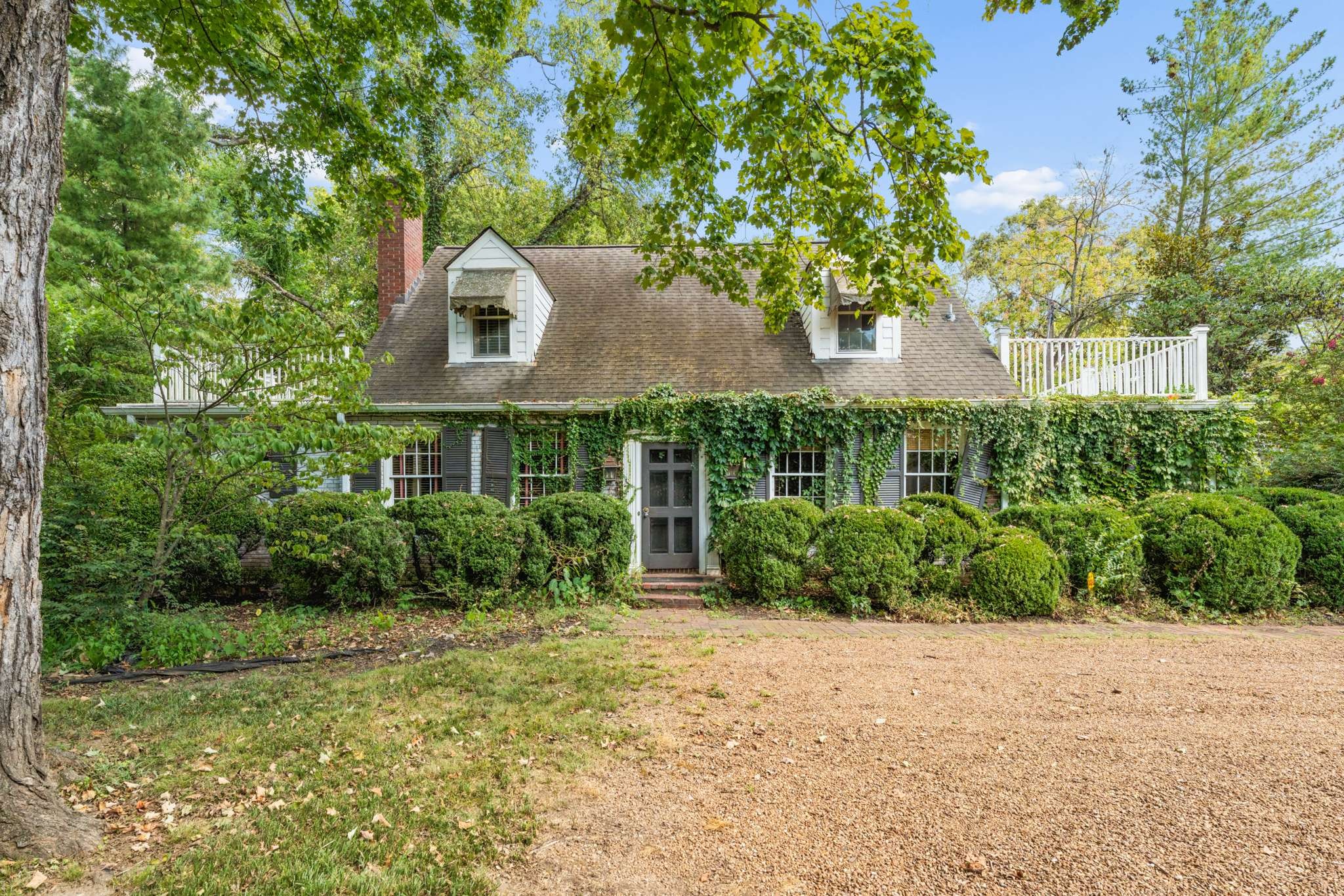 1006 Estes Road Nashville, TN 37215 - Photo 2 of 31 Gallery Image 2