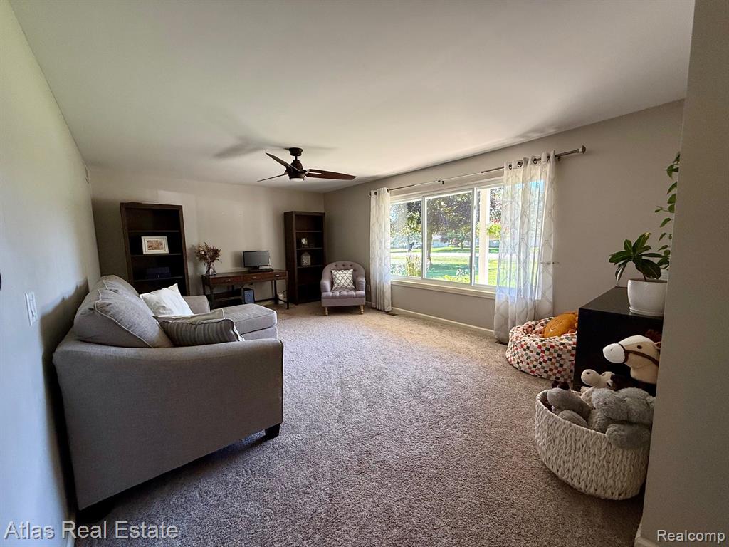 5337 Wakefield Road Grand Blanc, MI 48439 - Photo 10 of 34 Gallery Image 10