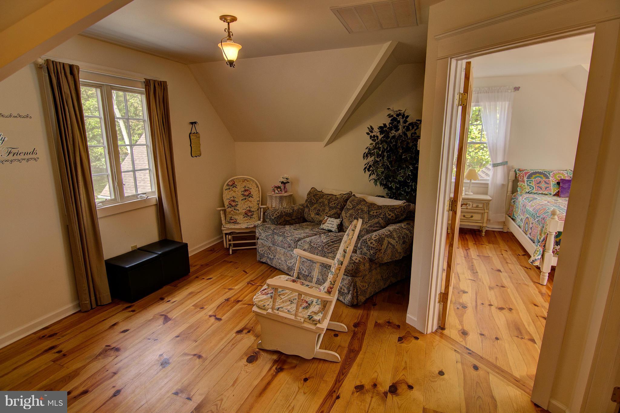 26609 Dutchtown Road Still Pond, MD 21667 - Photo 12 of 30 Interior 2nd Level Sitting Area