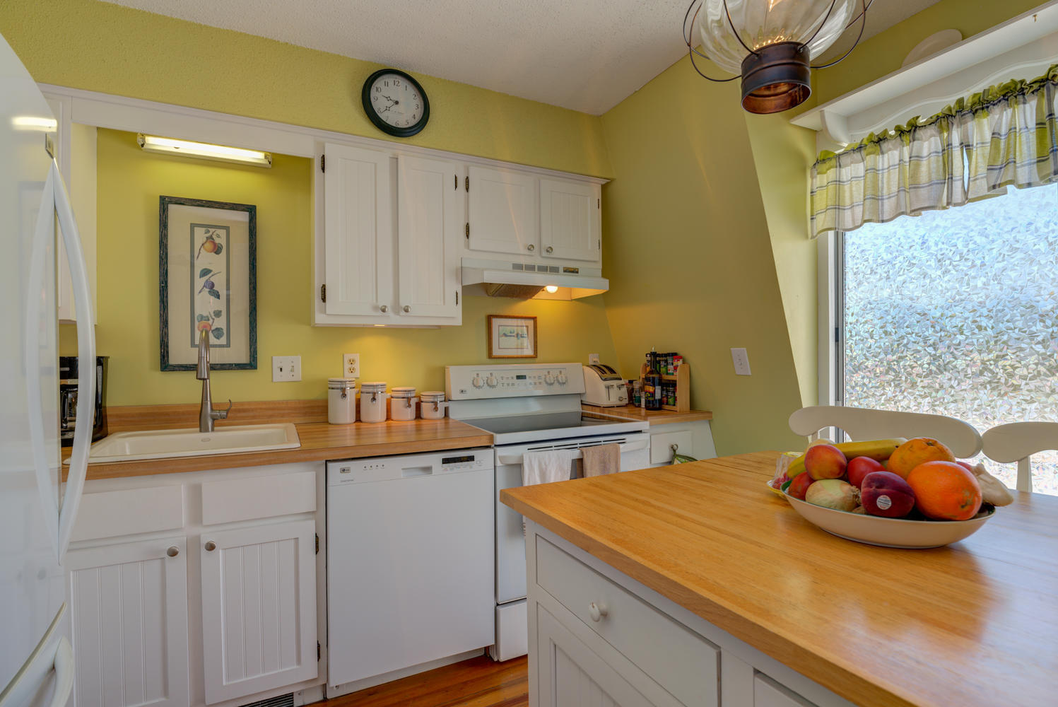 512 Shore Road, Unit 17 Ogunquit, ME 03907 - Photo 28 of 41 512 Shore Rd Ogunquit ME 03907-large-014