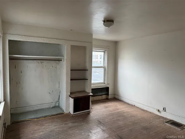 $399,900 | 42 Union Avenue, Mount Vernon, NY 10550