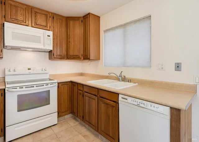 $410,000 | 219 College View Drive, Rohnert Park, CA 94928