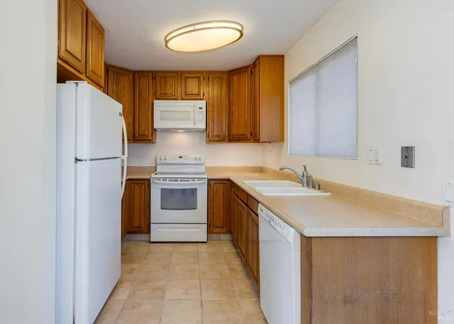 $410,000 | 219 College View Drive, Rohnert Park, CA 94928