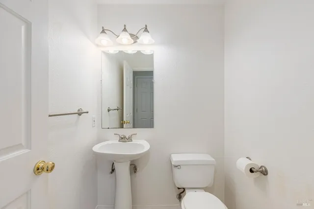 $410,000 | 219 College View Drive, Rohnert Park, CA 94928