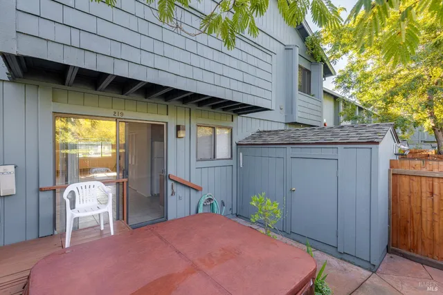 $410,000 | 219 College View Drive, Rohnert Park, CA 94928