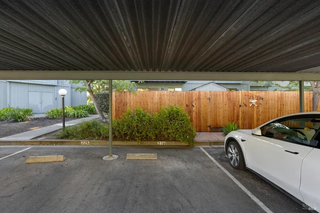 $410,000 | 219 College View Drive, Rohnert Park, CA 94928