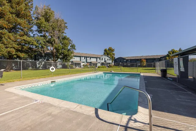 $410,000 | 219 College View Drive, Rohnert Park, CA 94928