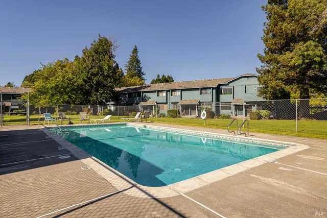 $410,000 | 219 College View Drive, Rohnert Park, CA 94928