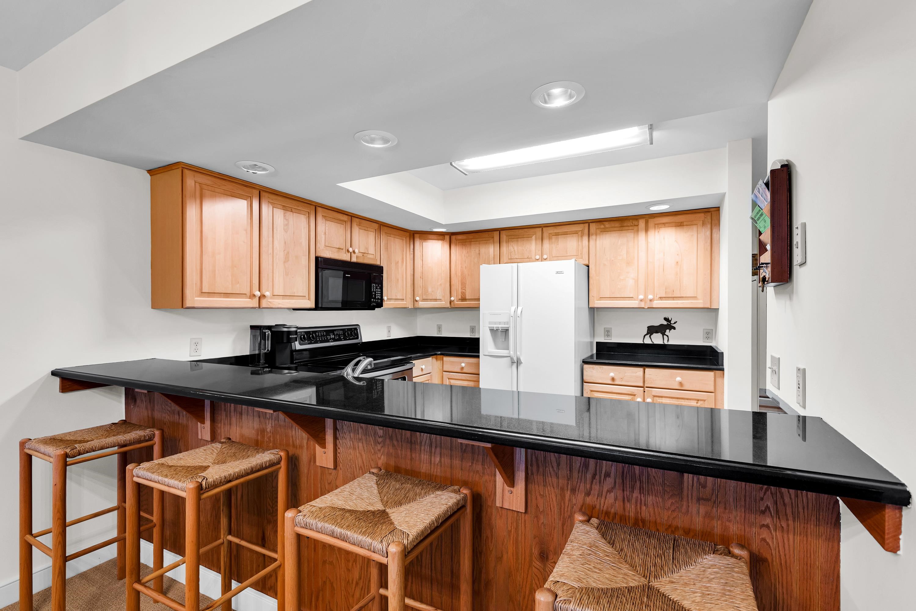 158 Solitude Road, Unit K201 Ludlow, VT 05149 - Photo 39 of 40 Gallery Image 39