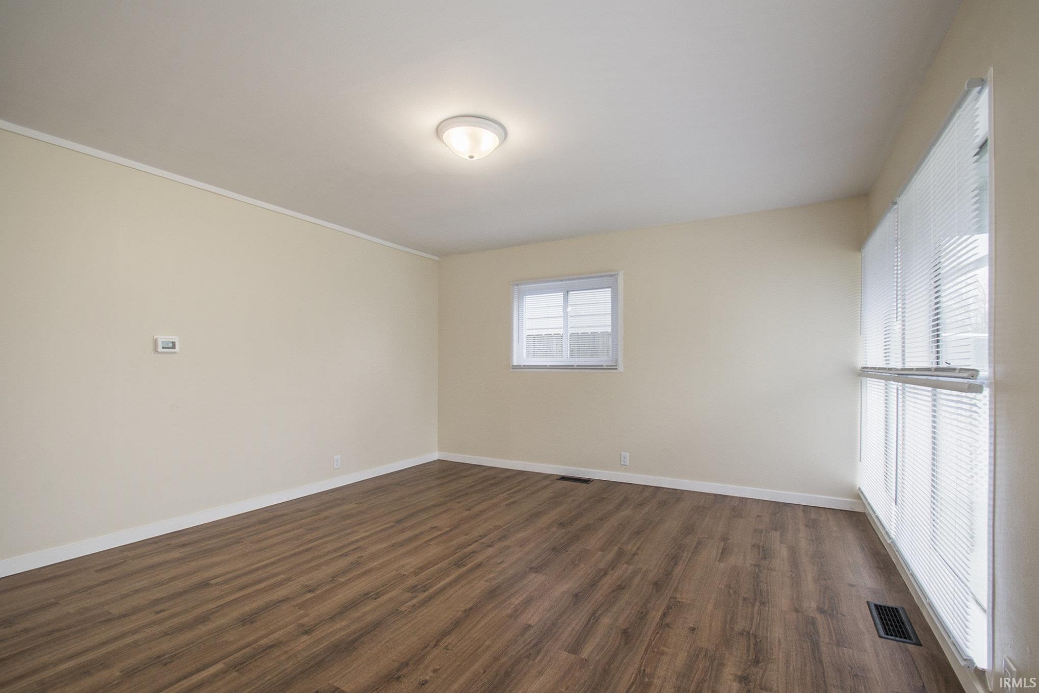 1301 Ebeling Drive South Bend, IN 46615 - Photo 4 of 17 Gallery Image 4