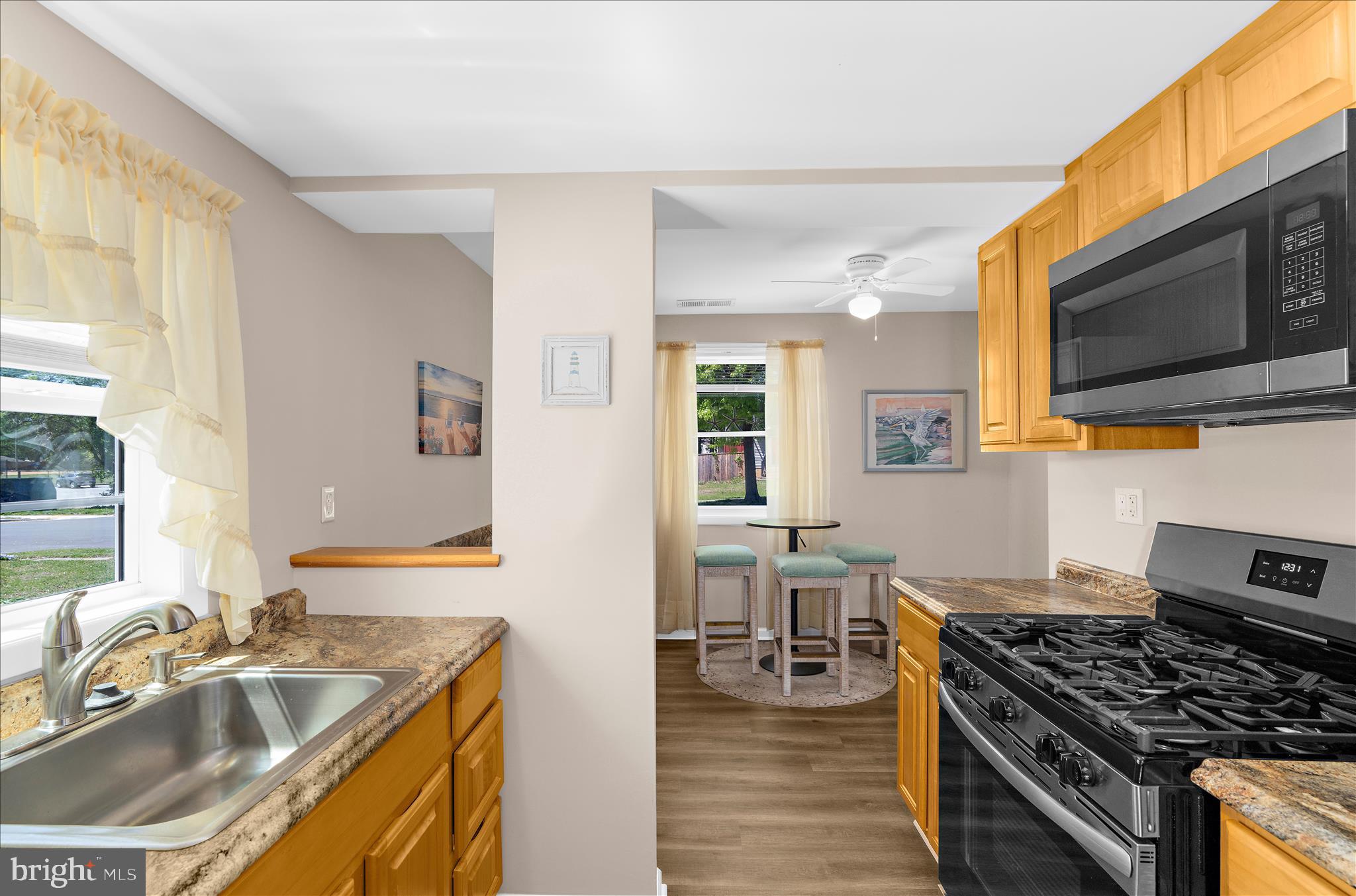 137 Arundel Road Pasadena, MD 21122 - Photo 17 of 55