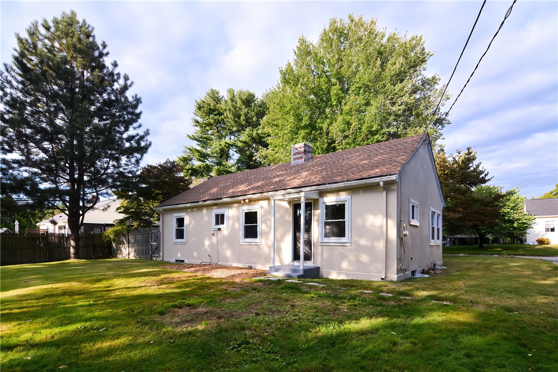 11 Elm Road Burrillville, RI 02826 - Photo 2 of 35