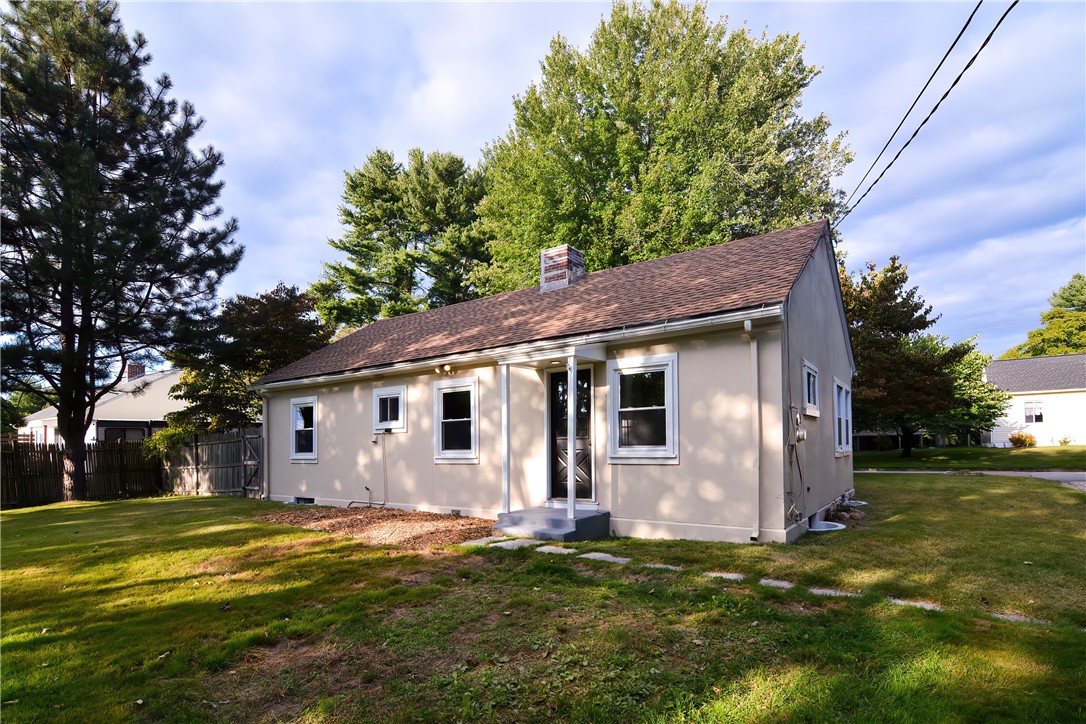 11 Elm Road Burrillville, RI 02826 - Photo 3 of 35