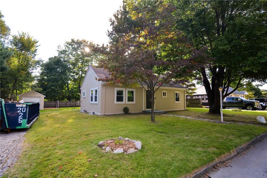11 Elm Road Burrillville, RI 02826 - Photo 8 of 35