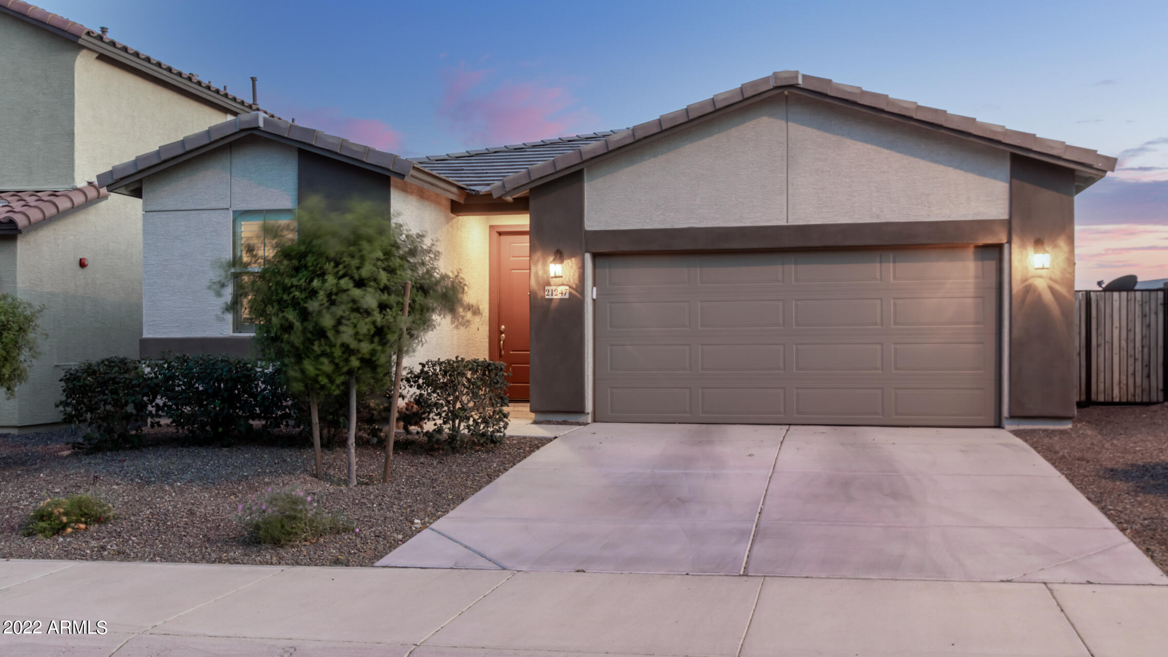 21247 West Almeria Road Buckeye, AZ 85396 - Photo 4 of 33 30 Almeria 21247