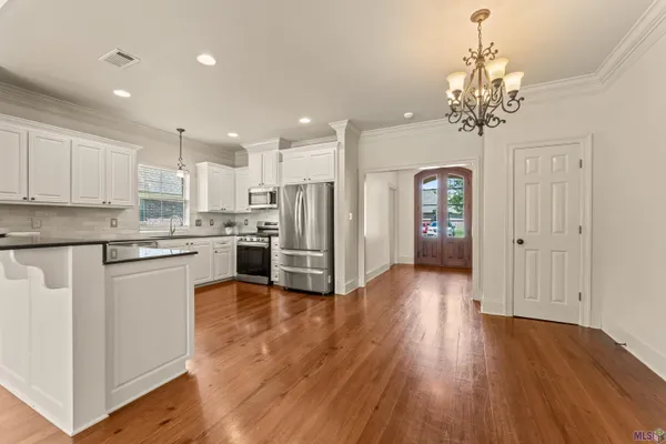 $367,000 | 365 South Club Avenue, St. Gabriel, LA 70776