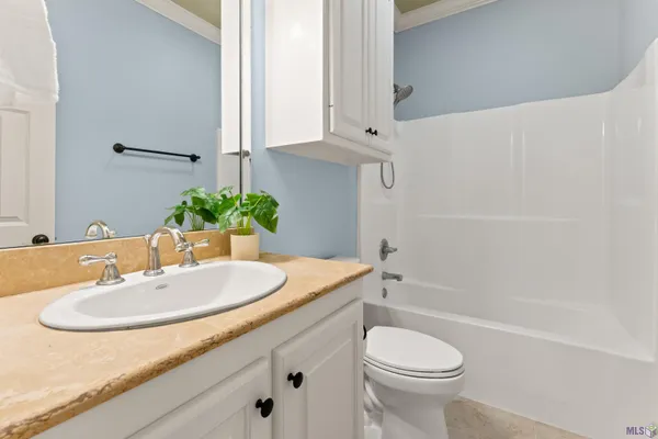 $367,000 | 365 South Club Avenue, St. Gabriel, LA 70776