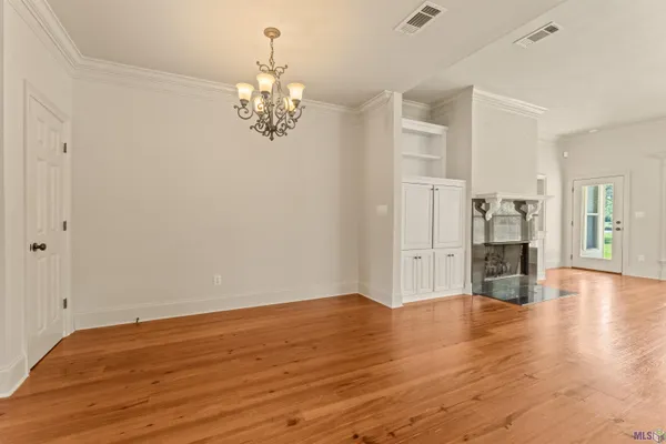 $367,000 | 365 South Club Avenue, St. Gabriel, LA 70776