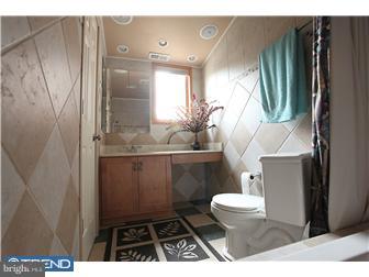 1375 Bartlett Road Wayne, PA 19087 - Photo 10 of 12 Gallery Image 10