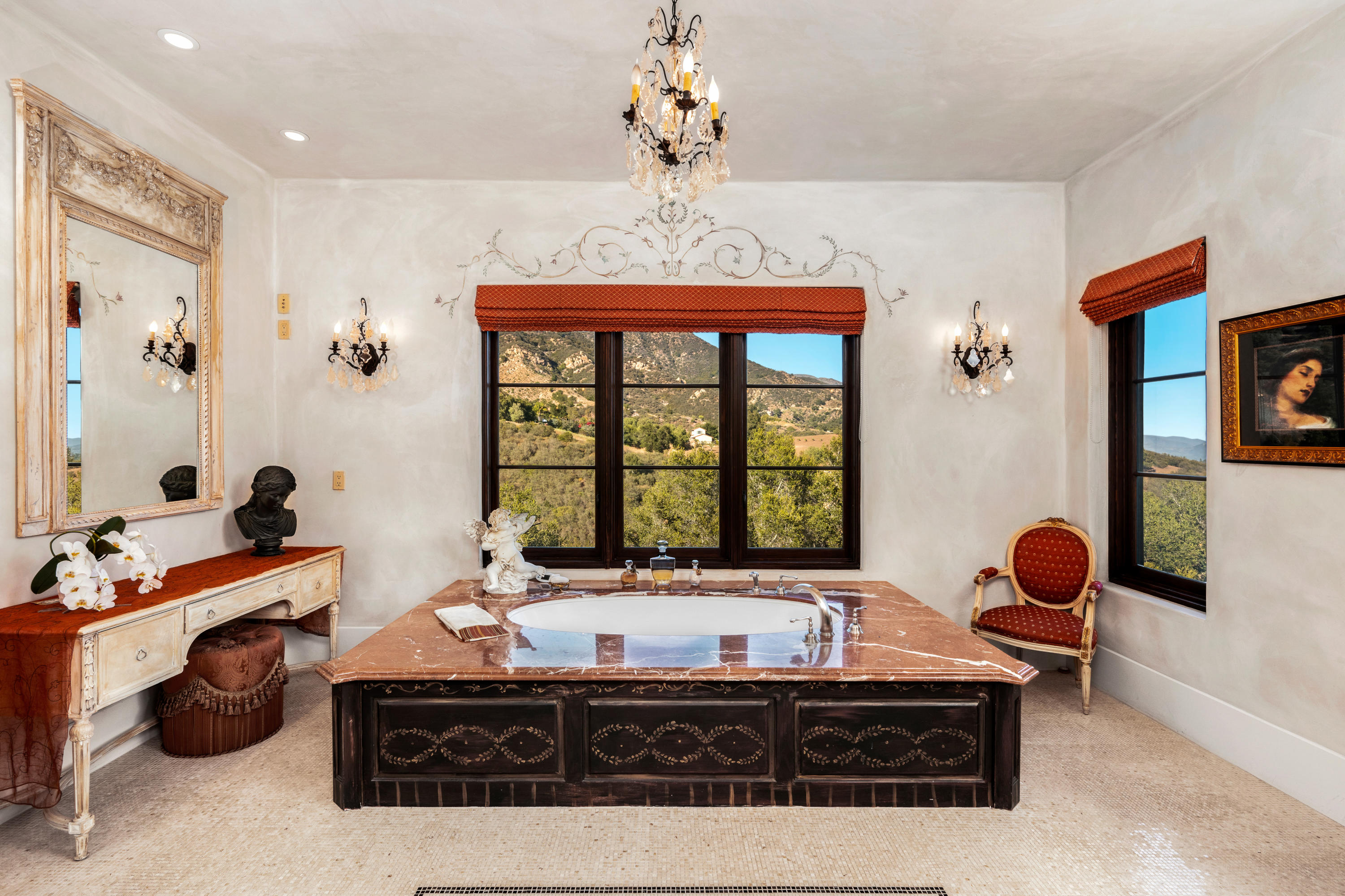 2226 Gibraltar Road Santa Barbara, CA 93103 - Photo 20 of 41 Primary Bath