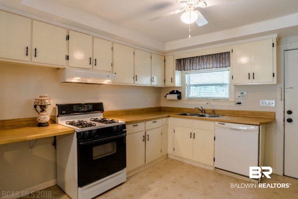 6816 County Road 32 Fairhope, AL 36532 - Photo 11 of 25