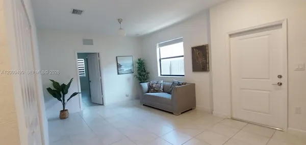 $1,800 | 12975 Southwest 229th Lane, Unit 12975, Miami, FL 33170