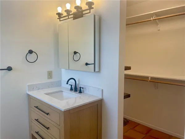 $325,000 | 7879 Chestnut Road, Beeville, TX 78102