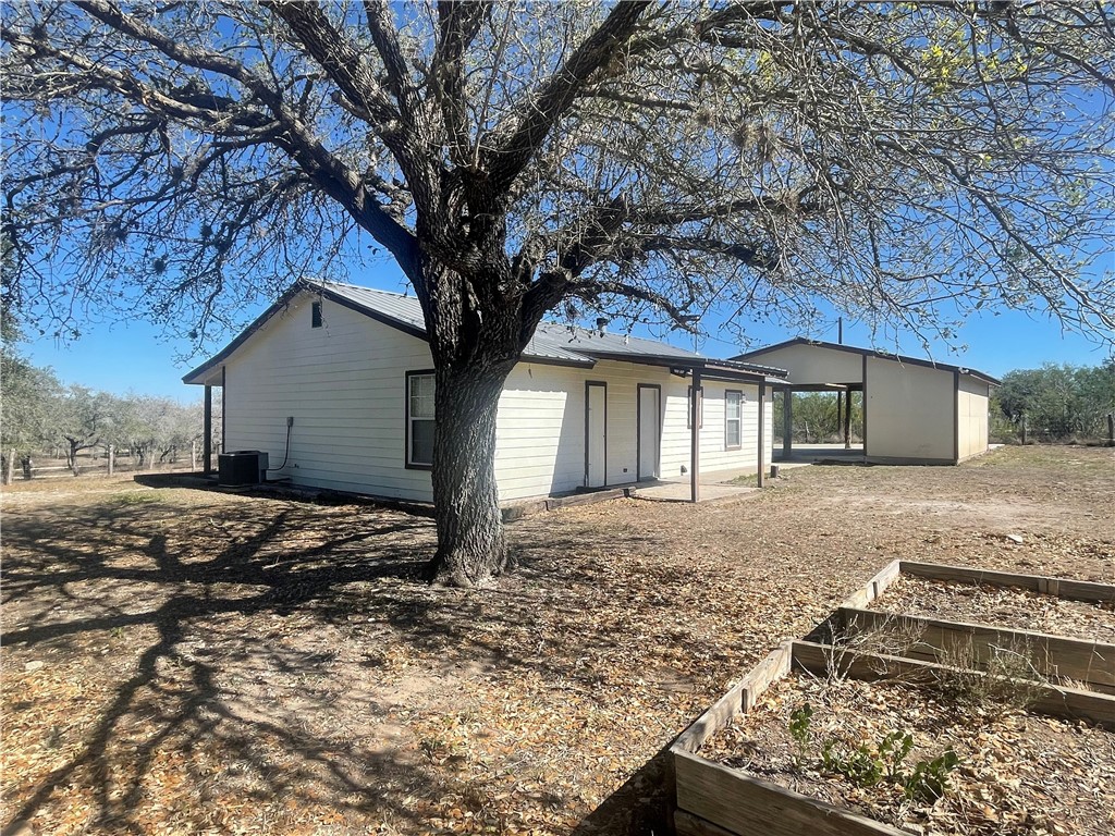 7879 Chestnut Road Beeville, TX 78102 - Photo 27 of 40