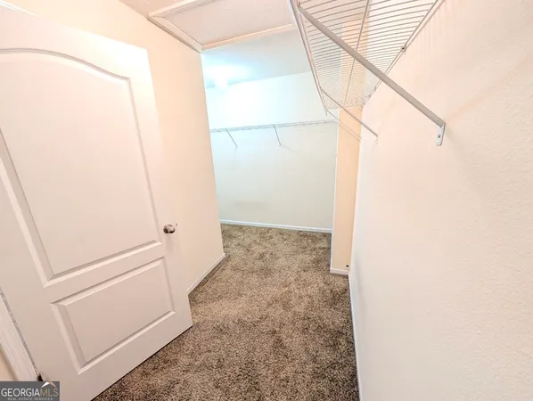 a view of utility room