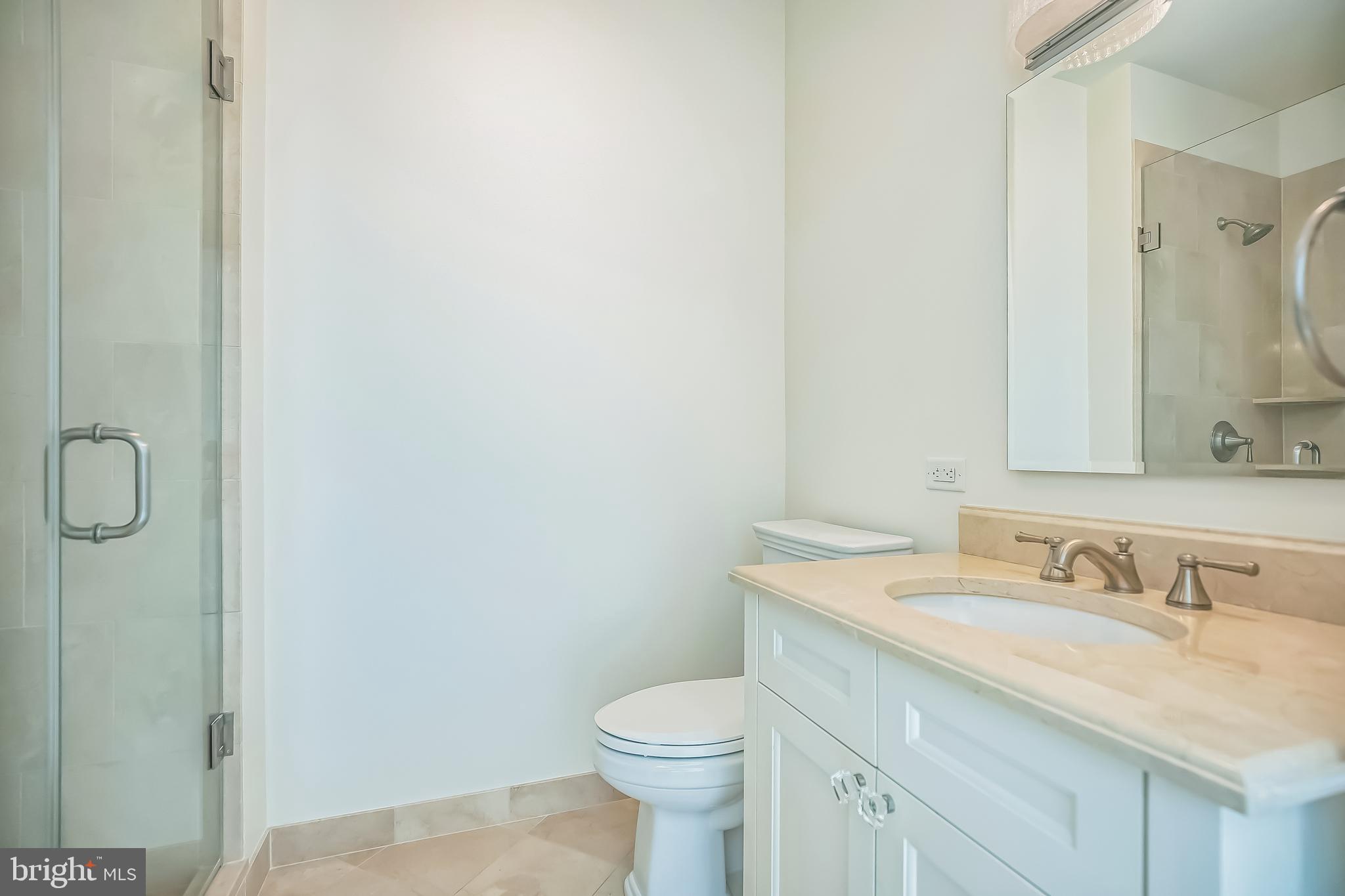 130 South 18th Street, Unit 2801 Philadelphia, PA 19103 - Photo 24 of 51 second bath