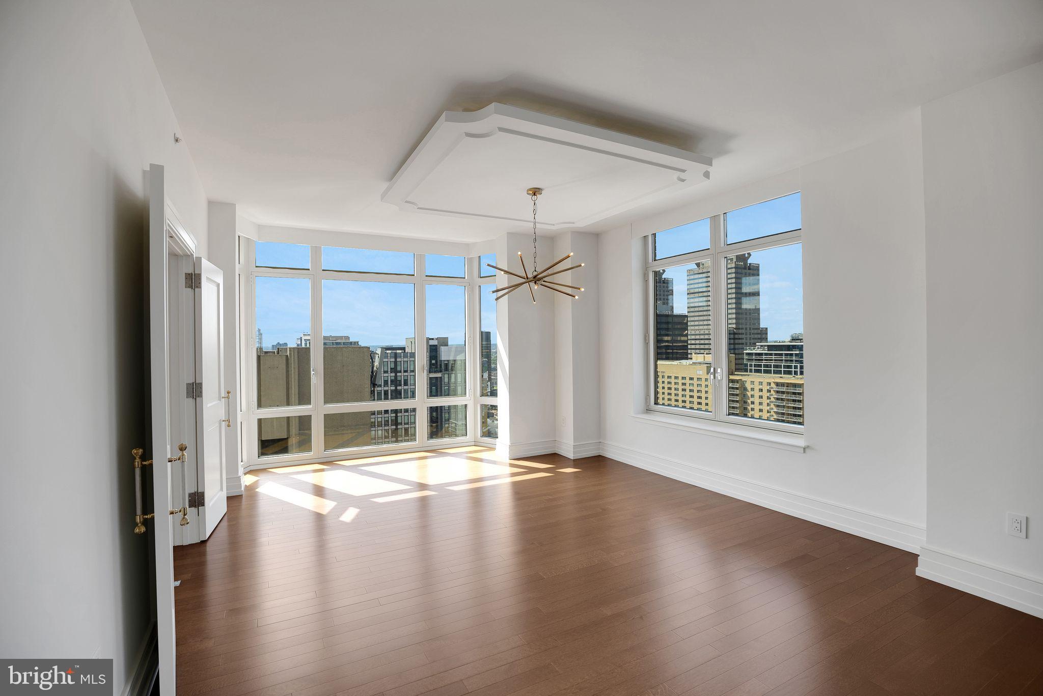 130 South 18th Street, Unit 2801 Philadelphia, PA 19103 - Photo 27 of 51 Dining Room
