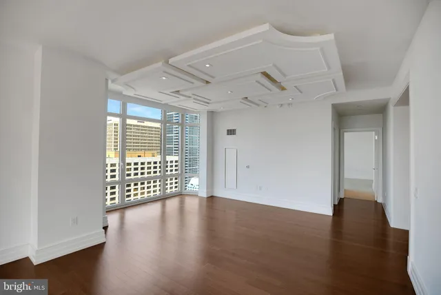 $2,999,995 | 130 South 18th Street, Unit 2801, Philadelphia, PA 19103