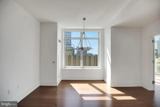 $2,999,995 | 130 South 18th Street, Unit 2801, Philadelphia, PA 19103