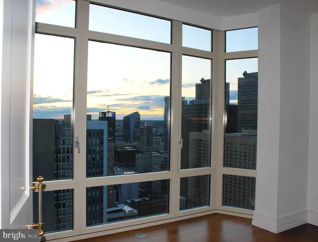 $2,999,995 | 130 South 18th Street, Unit 2801, Philadelphia, PA 19103