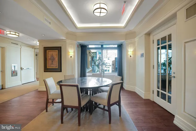 $2,999,995 | 130 South 18th Street, Unit 2801, Philadelphia, PA 19103