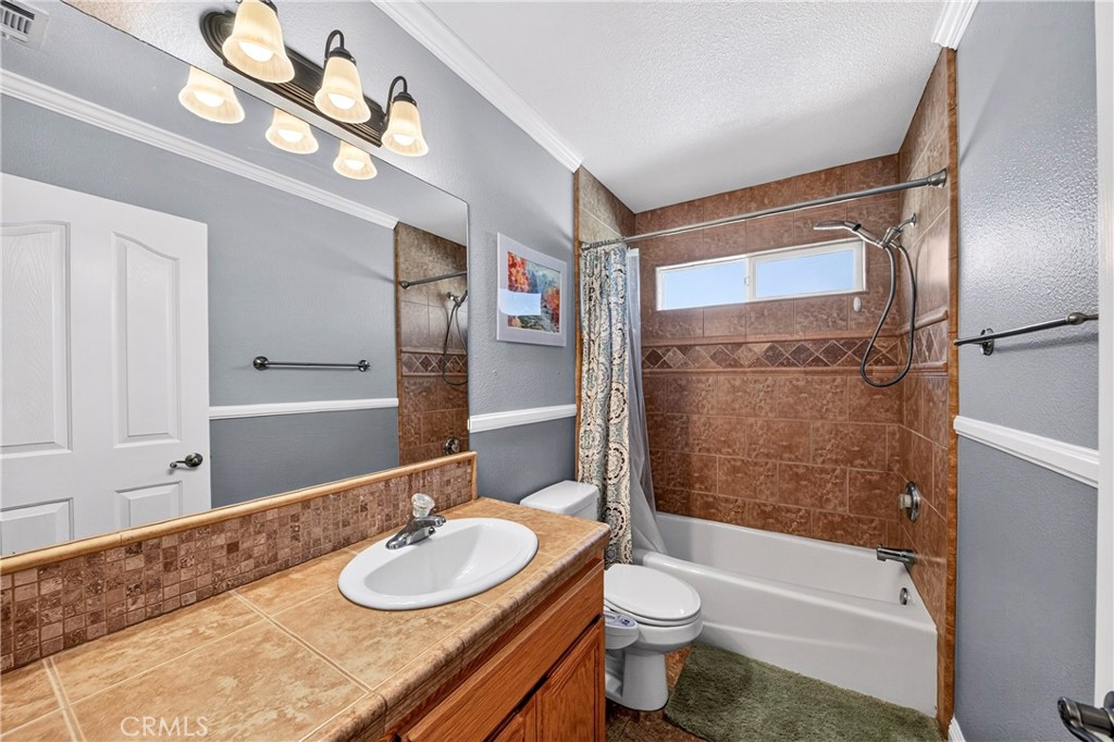 21031 Rancherias Road Apple Valley, CA 92307 - Photo 30 of 39 Gallery Image 30