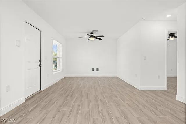 $484,900 | 915-917 Graystone Avenue, Lehigh Acres, FL 33974