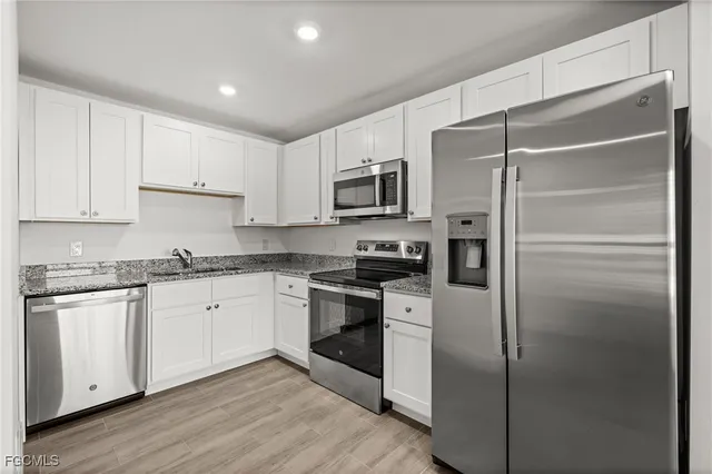 $484,900 | 915-917 Graystone Avenue, Lehigh Acres, FL 33974