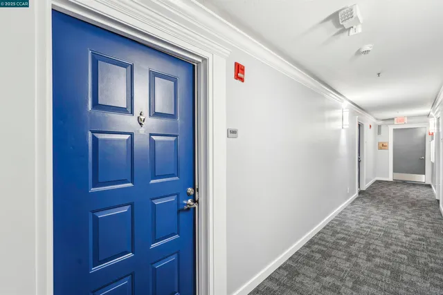 $375,000 | 6400 Christie Avenue, Unit 5303, Emeryville, CA 94608