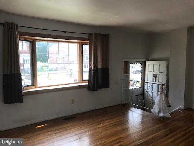 12517 Fedor Road Philadelphia, PA 19154 - Photo 3 of 31