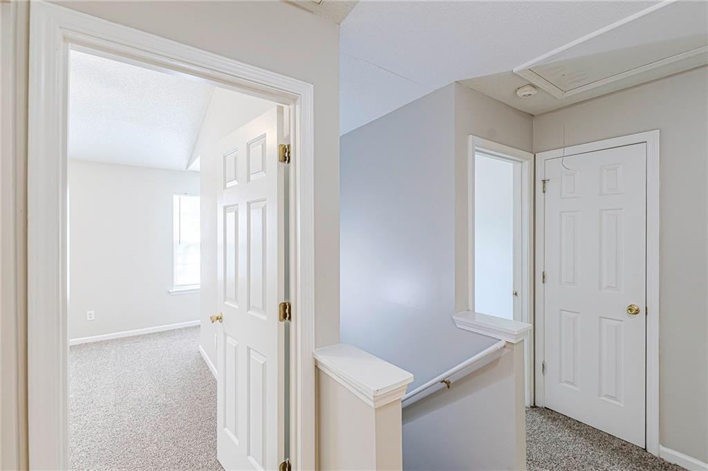 5850 Sable Glen Road Atlanta, GA 30349 - Photo 25 of 33 a view of a hallway with elevator